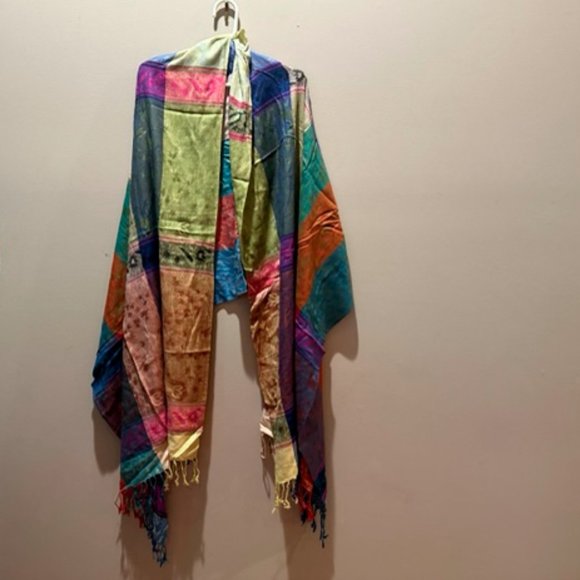 Bright Indian shawl w/gold/red/blue pattern and fringe - Picture 1 of 4